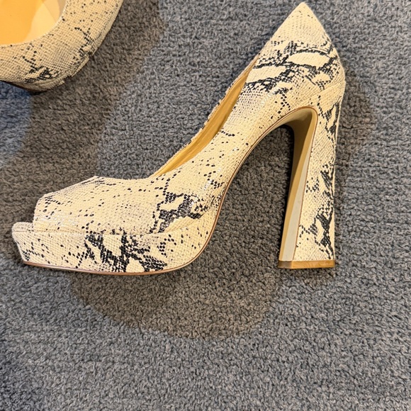 Gianni Bini Snake Print Peep-Toe Heels - Picture 2 of 8